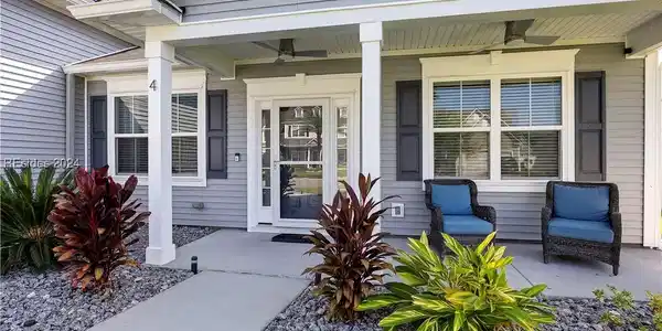 4 Alden Court