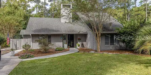 8 Chickadee Road