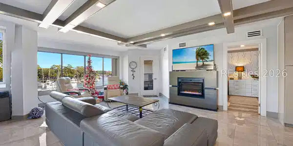 7 Shelter Cove Lane