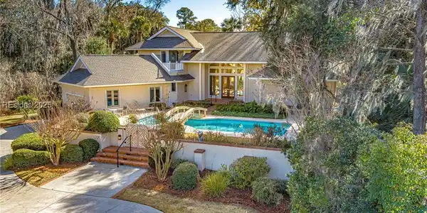 18 Ridgewood Lane