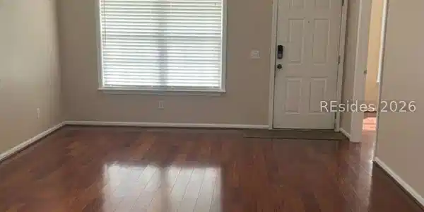 Image 3: great room Image 3: great room
