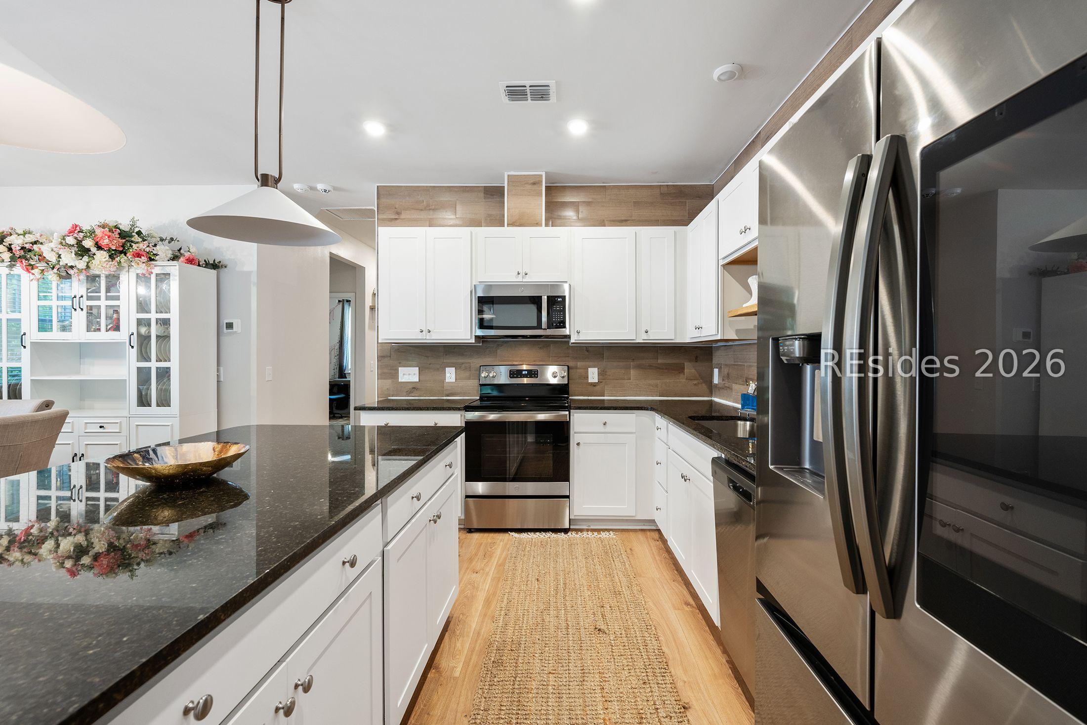 Image 4: Kitchen Image 4: Kitchen
