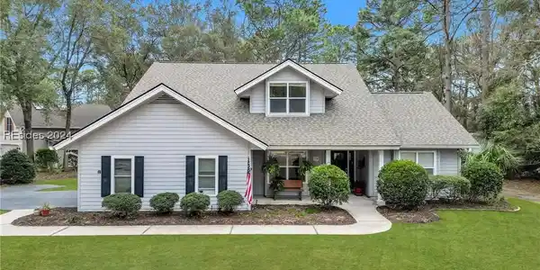 24 Fernlakes Drive