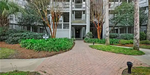73 Skull Creek Drive