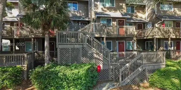 50 Yacht Cove Drive