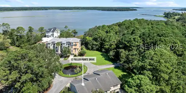 12 Fuller Pointe Drive