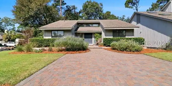 16 Fawn Lane