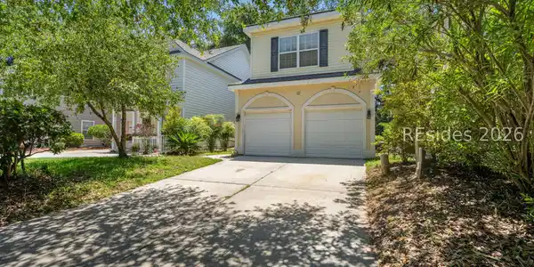 12 Gold Oak Drive