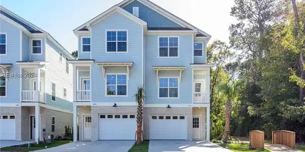 200 Olive Shell Court