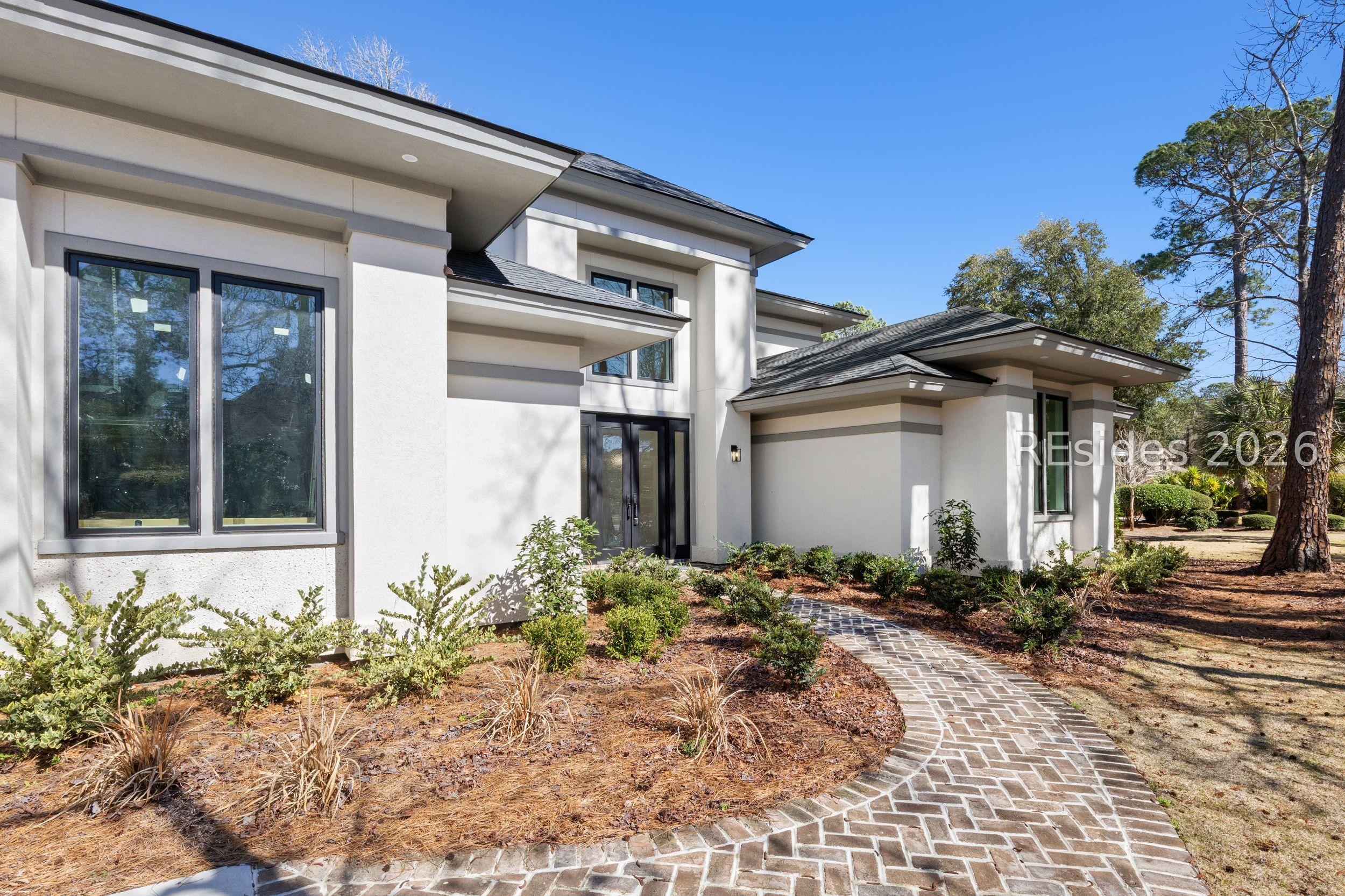 Image 3: front entry