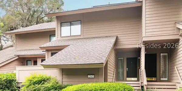 2545 Gleneagle Lane