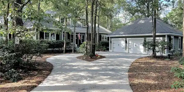 3 Hathaway Lane