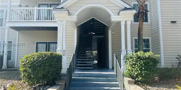 100 Kensington Boulevard