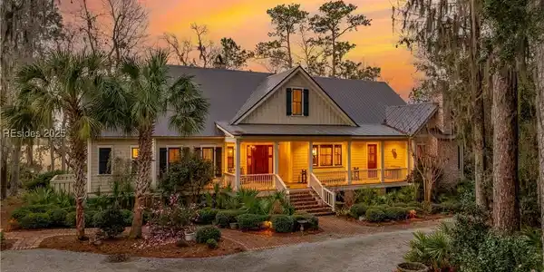 16 John Cochran Circle