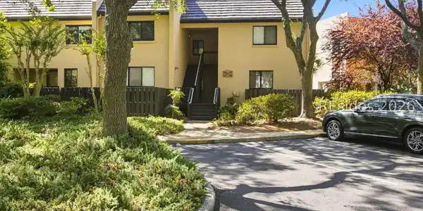 85 Folly Field Road