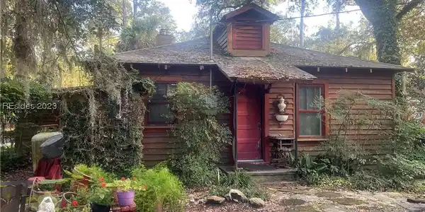 41 Oyster Street