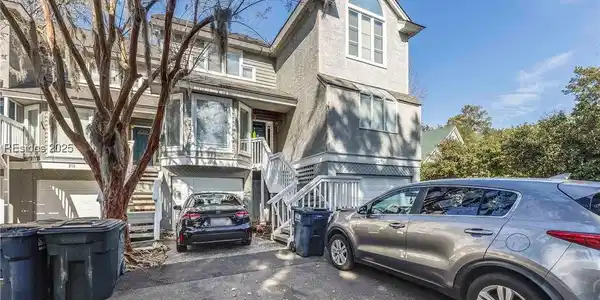 10 Yacht Cove Drive