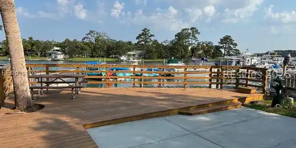 43 Jenkins Island Road