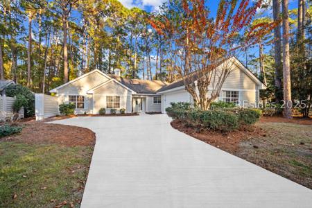 39 Golden Hind Drive