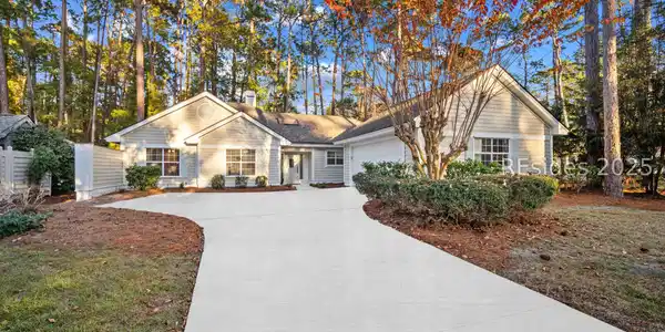39 Golden Hind Drive