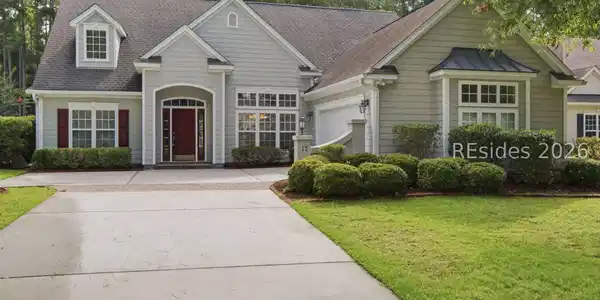 17 Stonehedge Way