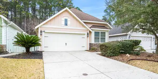 304 Hampton Lake Crossing