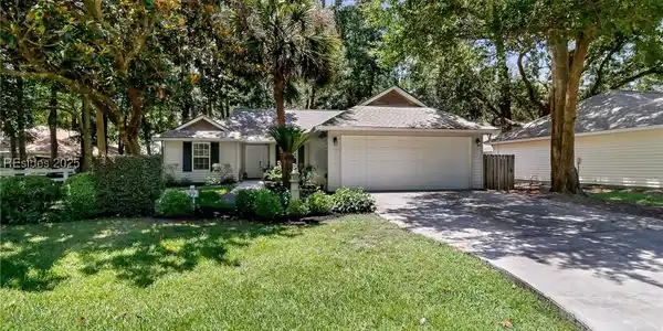 39 Monticello Dr