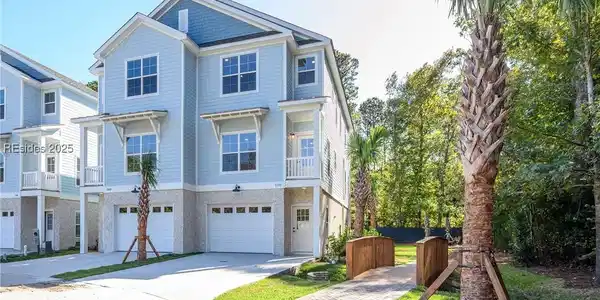 170 Olive Shell Court