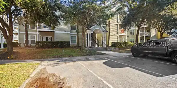 100 Kensington Boulevard