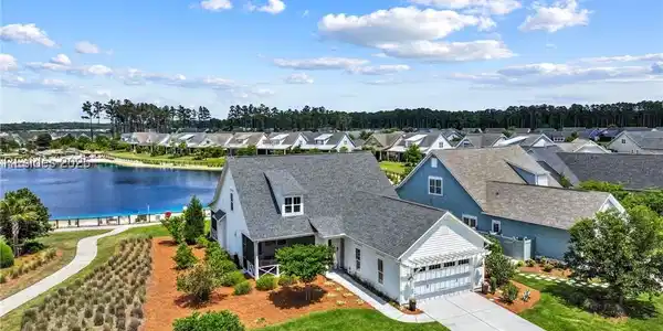 270 Castaway Drive