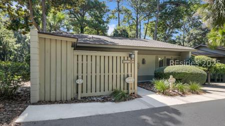 11 Lighthouse Road