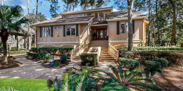 6 Loomis Ferry Road
