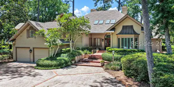 6 Davant Court