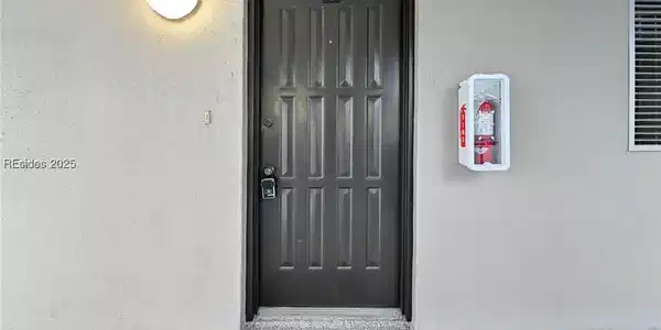 10 S Forest Beach Drive