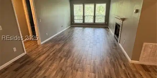 72 Forest Cove