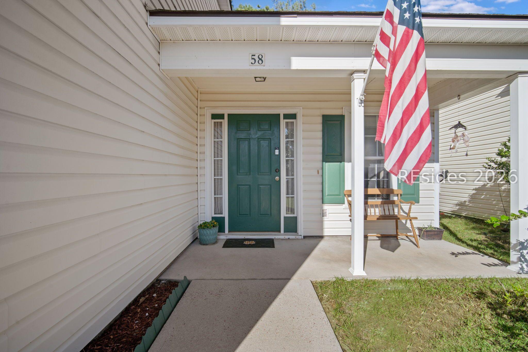 Image 3: Covered front porch where one can relax Image 3: Covered front porch where one can relax