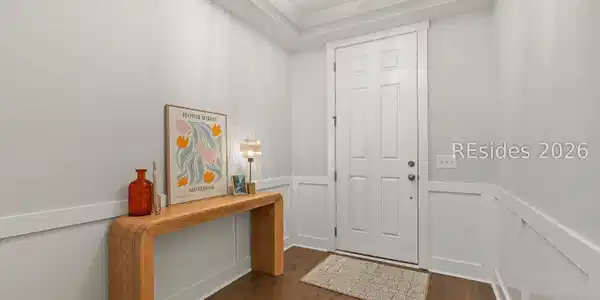 Image 4: Entrance