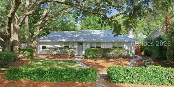 Image 2: Welcome to 8 Azalea Street on Hilton Head Island Image 2: Welcome to 8 Azalea Street on Hilton Head Island