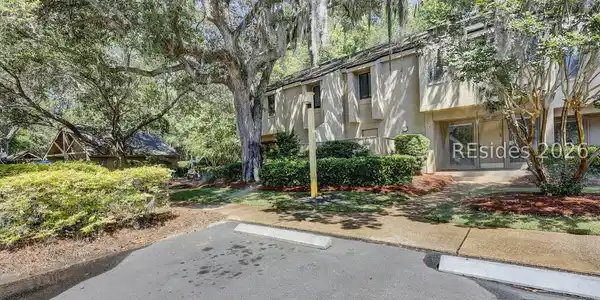 10 Lighthouse Road