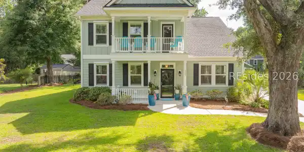 203 Black Skimmer Drive W