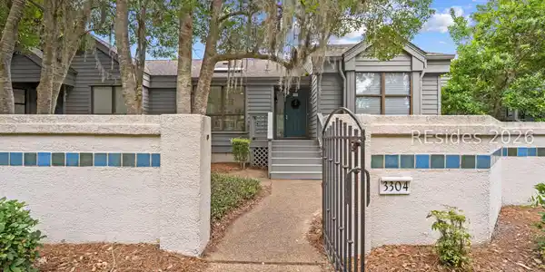 35 Lake Forest Drive