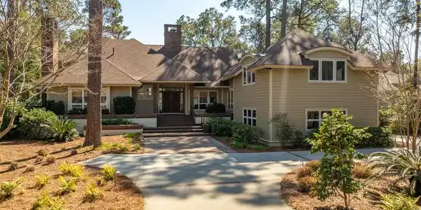 3 Strawberry Hill Road