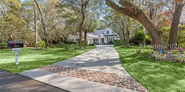 6 Stonewall Circle