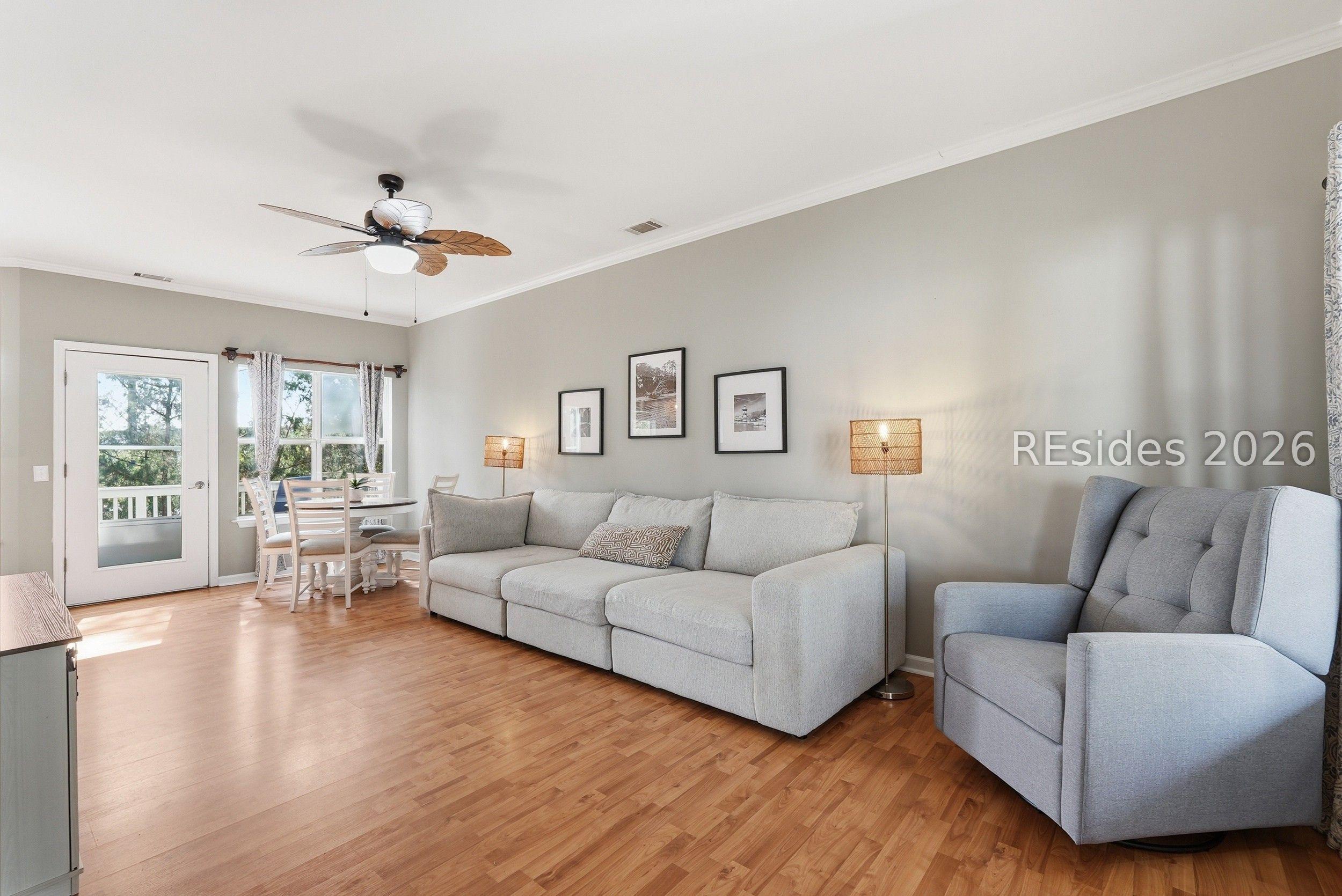 Image 2: Living Room Image 2: Living Room
