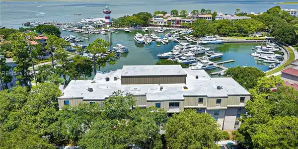 18 Lighthouse Lane