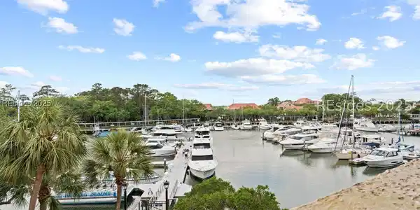13 Harbourside Lane