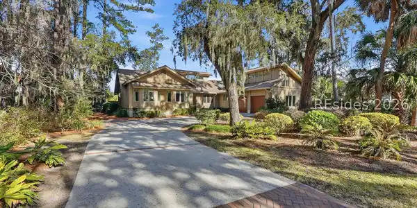 27 Pine Island Road