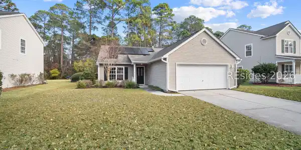 8 Hidden Lakes Drive
