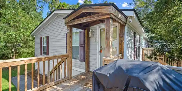 5 Luray Street