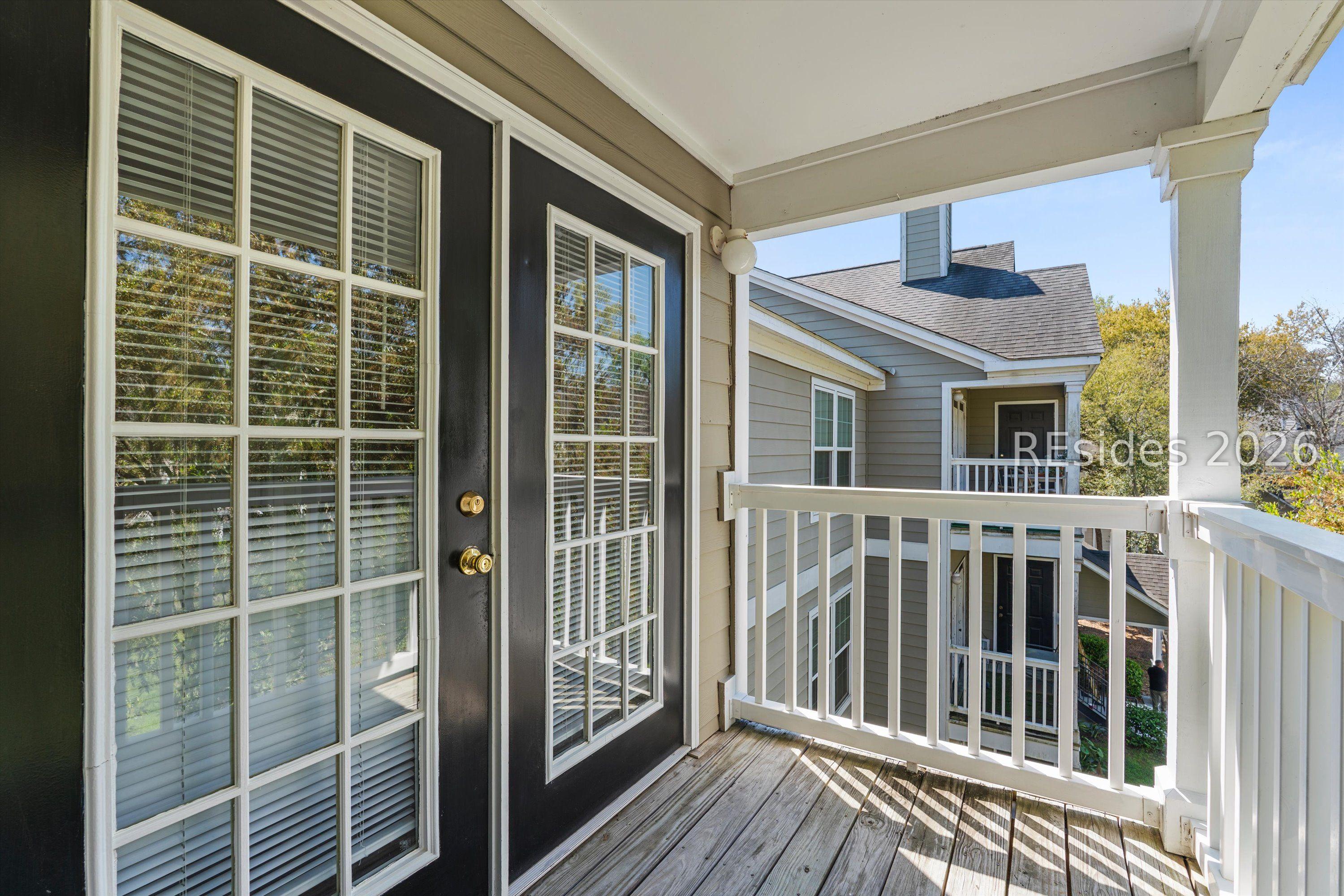 Image 4: Porch Image 4: Porch